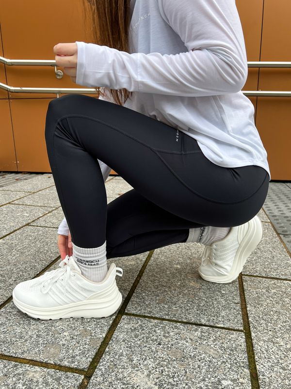 Flattering Curved High Waist Tights
