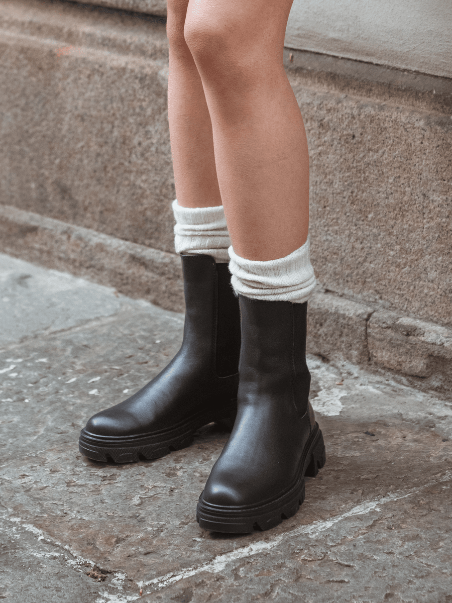 Cleo Chelsea Leather