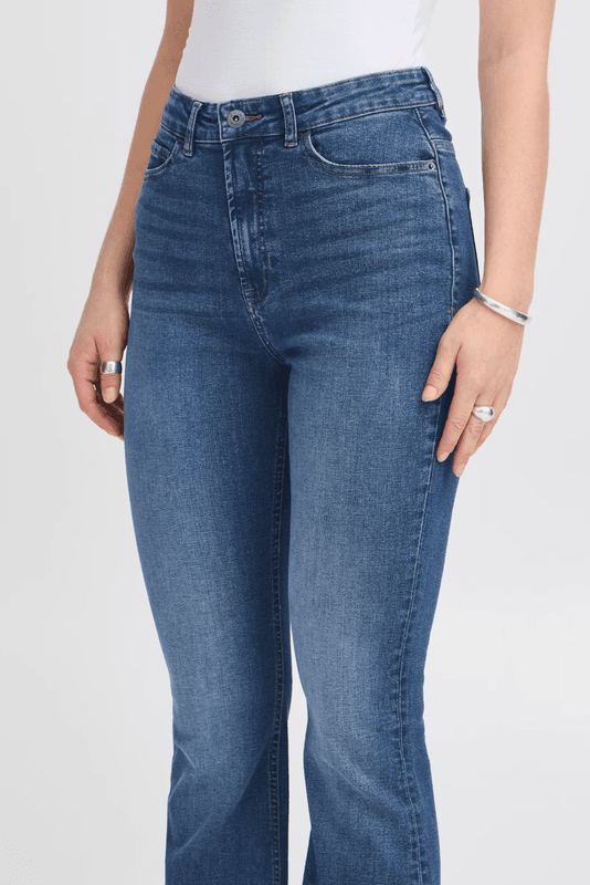 Twiggy Flared High Waist Jeans