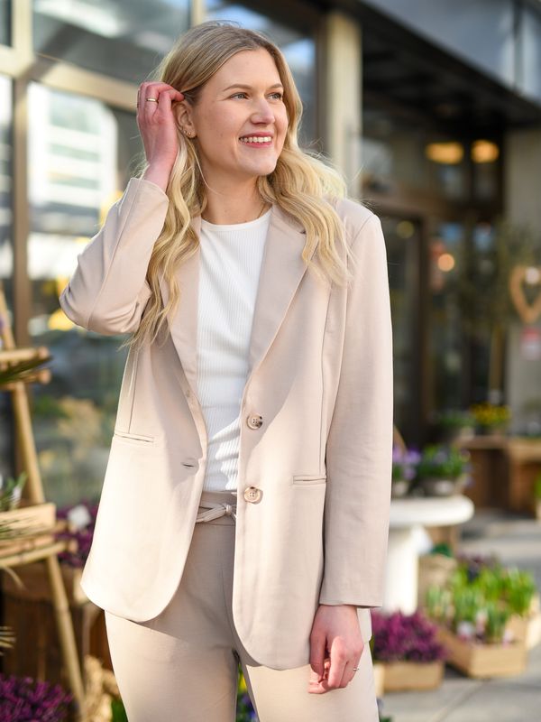 Kate Sus Oversized Blazer