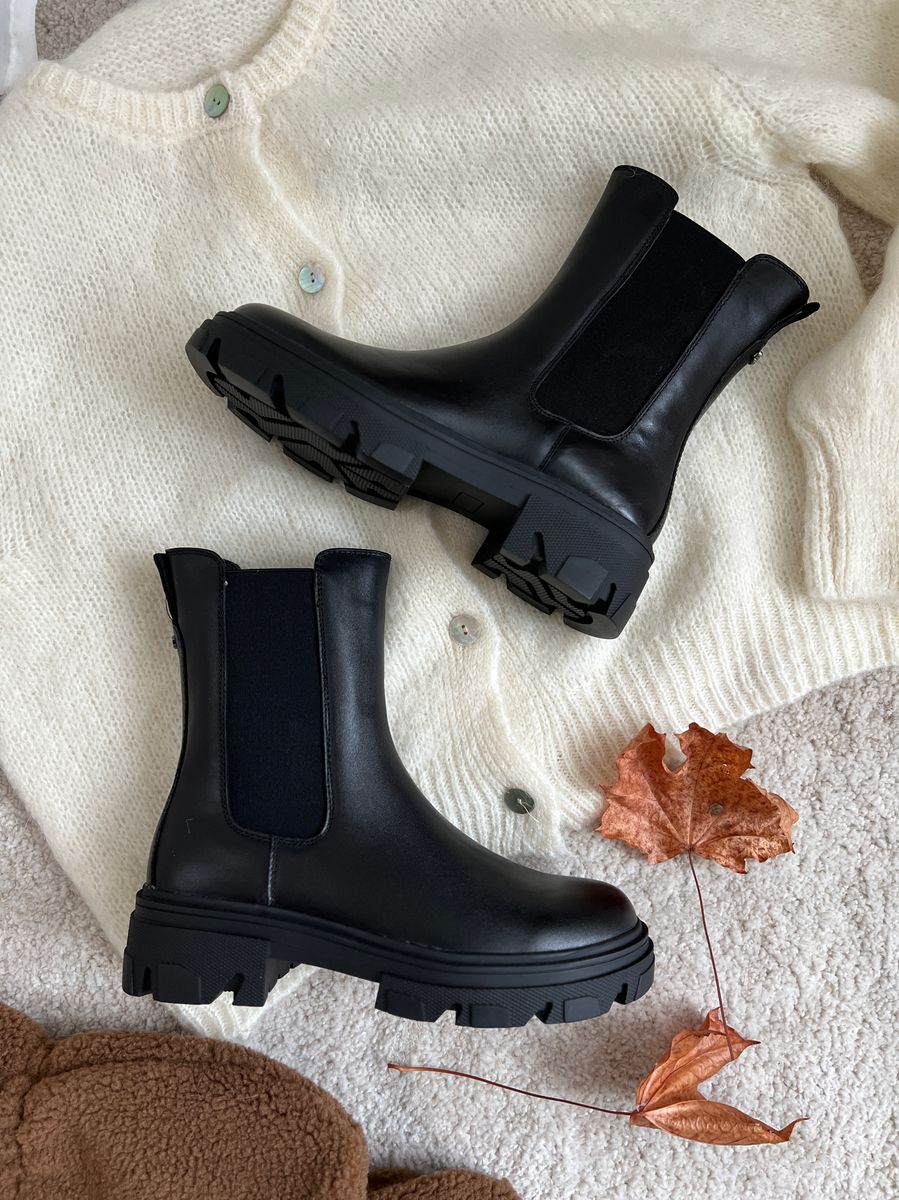 Cleo Chelsea Leather